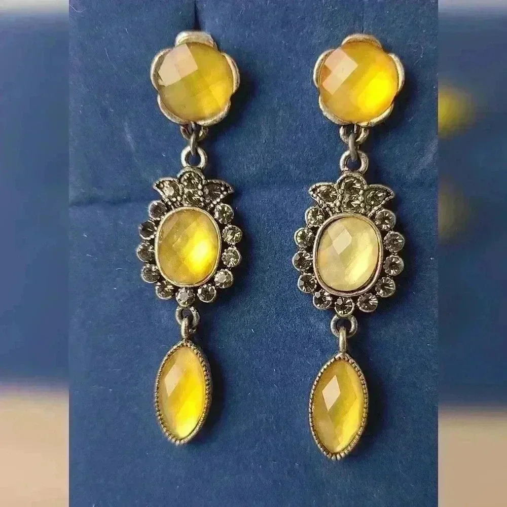 Avon NR yellow stone silver tone earrings vintage linear earrings clip
